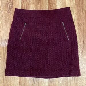 Loft burgundy short skirt w pockets